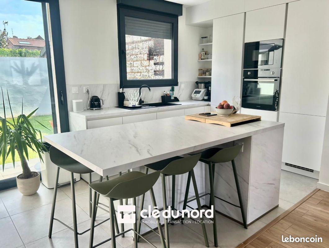 Maison 4 pièces 112 m² · à Vendeville · 112 m² · 349 900 €