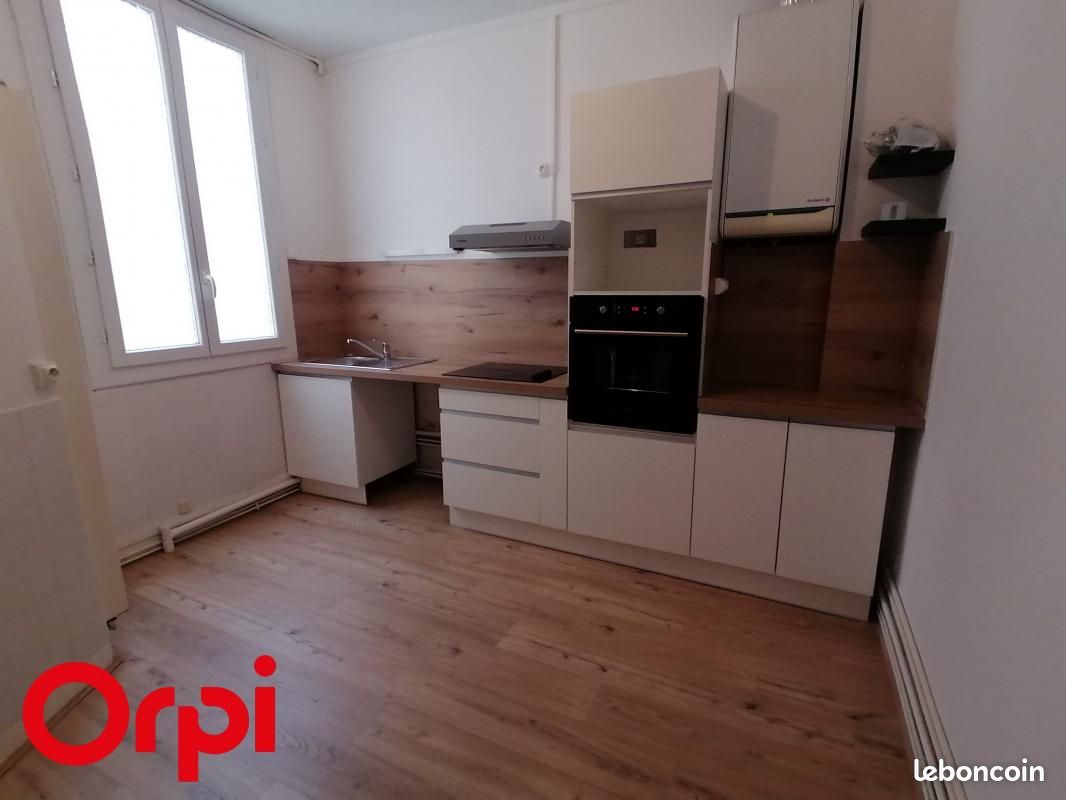 Appartement 2 pièces 43 m² · à Saint-Étienne-de-Saint-Geoirs · 43 m² · 525 €/mois