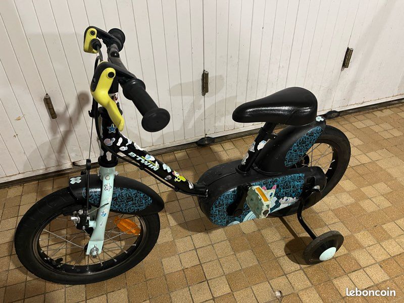 Vélo décathlon 12 pouces Vélos