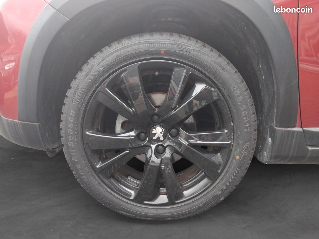 PEUGEOT 2008 1.6 BlueHDi 100Ch GT Line Garantie 12 mois (image 16)