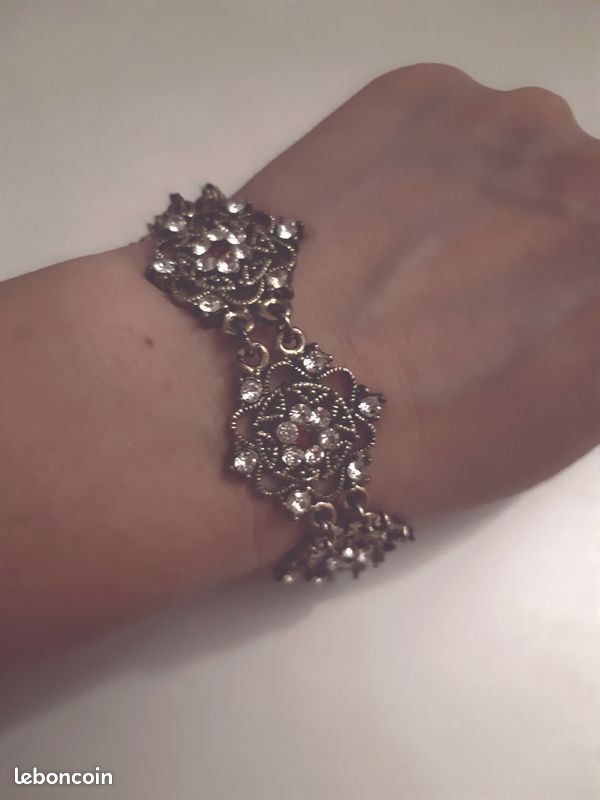 VINTAGE Bracelet en métal argenté et strass taille réglable (image 4)