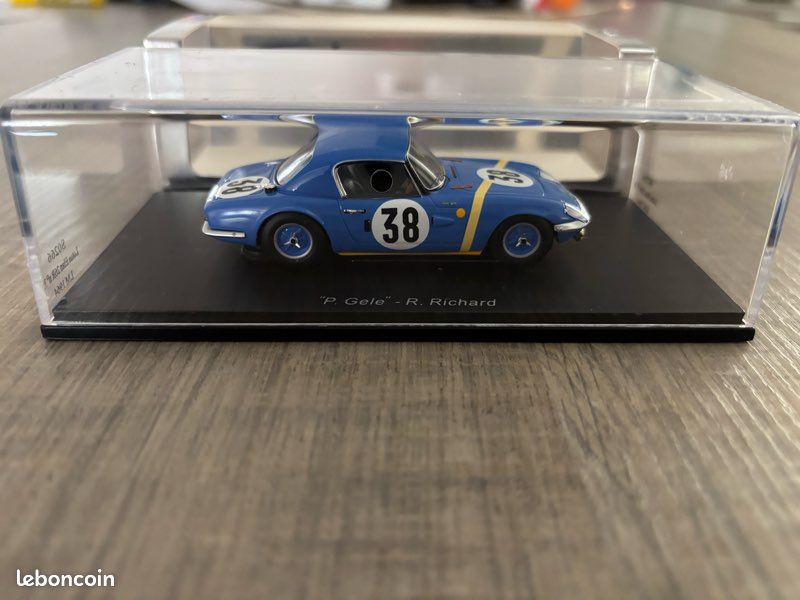 Voiture 24 heures du Mans (image 6)