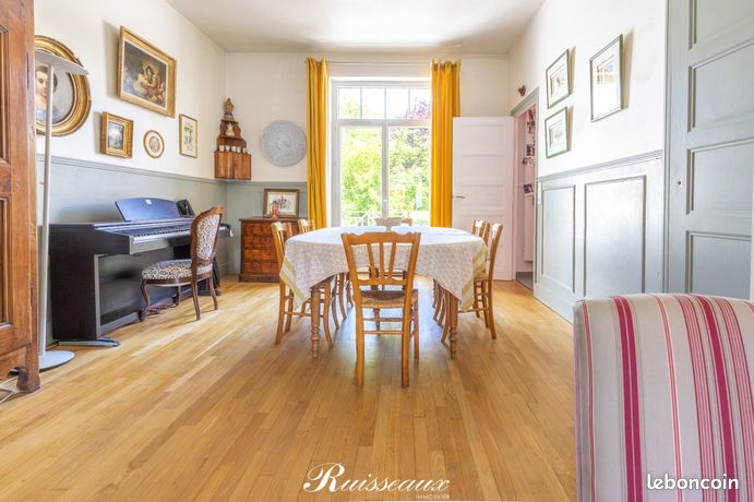 Maison 12 pièces 242 m² — 4