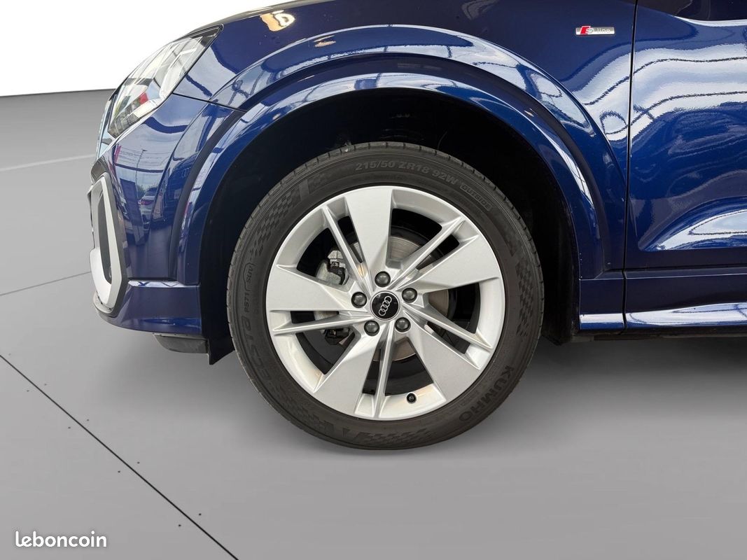 AUDI Q2 35 TFSI 150 S tronic 7 S line (image 9)