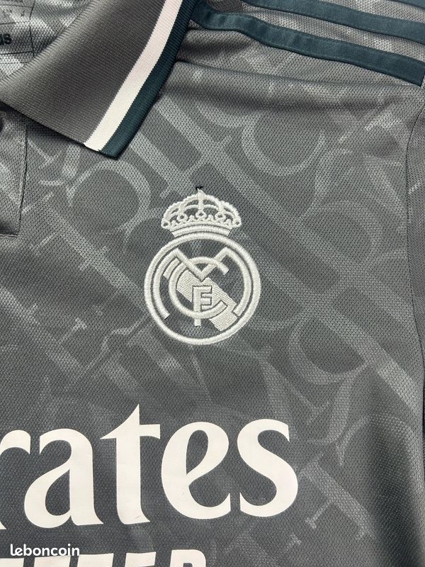 Maillot de football real de madrid saison 2024 gris adidas taille S (image 4)