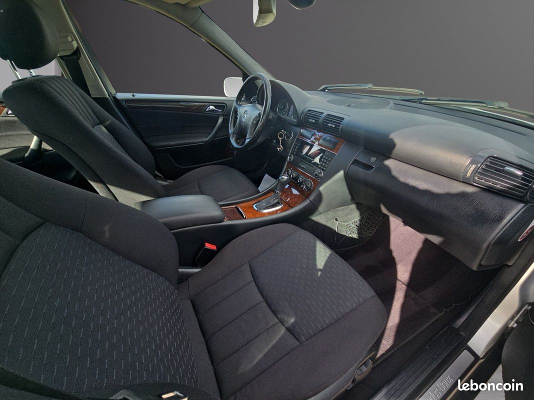MERCEDES CLASSE C *ATTELAGE* Elégance Boîte Auto 220 CDI (image 8)