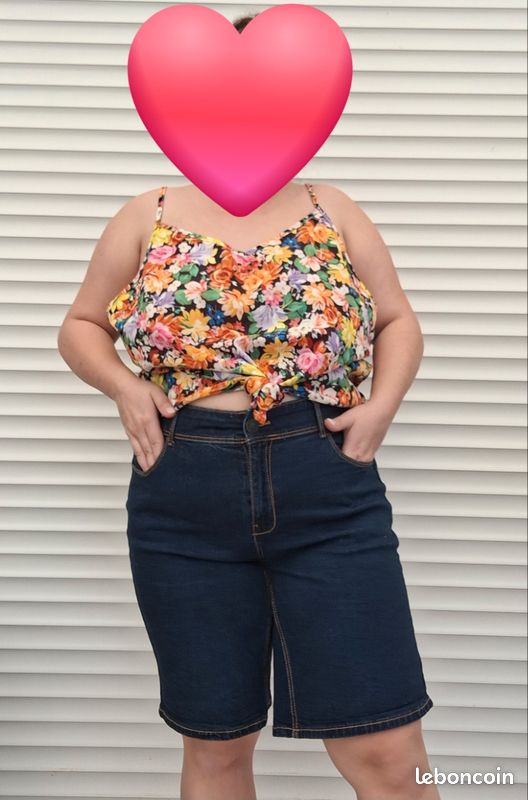 Pantacourt T48 (taille petit) Vêtements