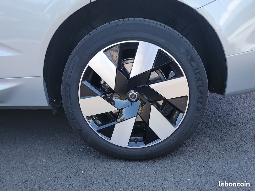 VOLVO XC60 T6 AWD Hybride rechargeable 253 ch+145 ch Geartronic 8 Ultra Style Dark (image 4)