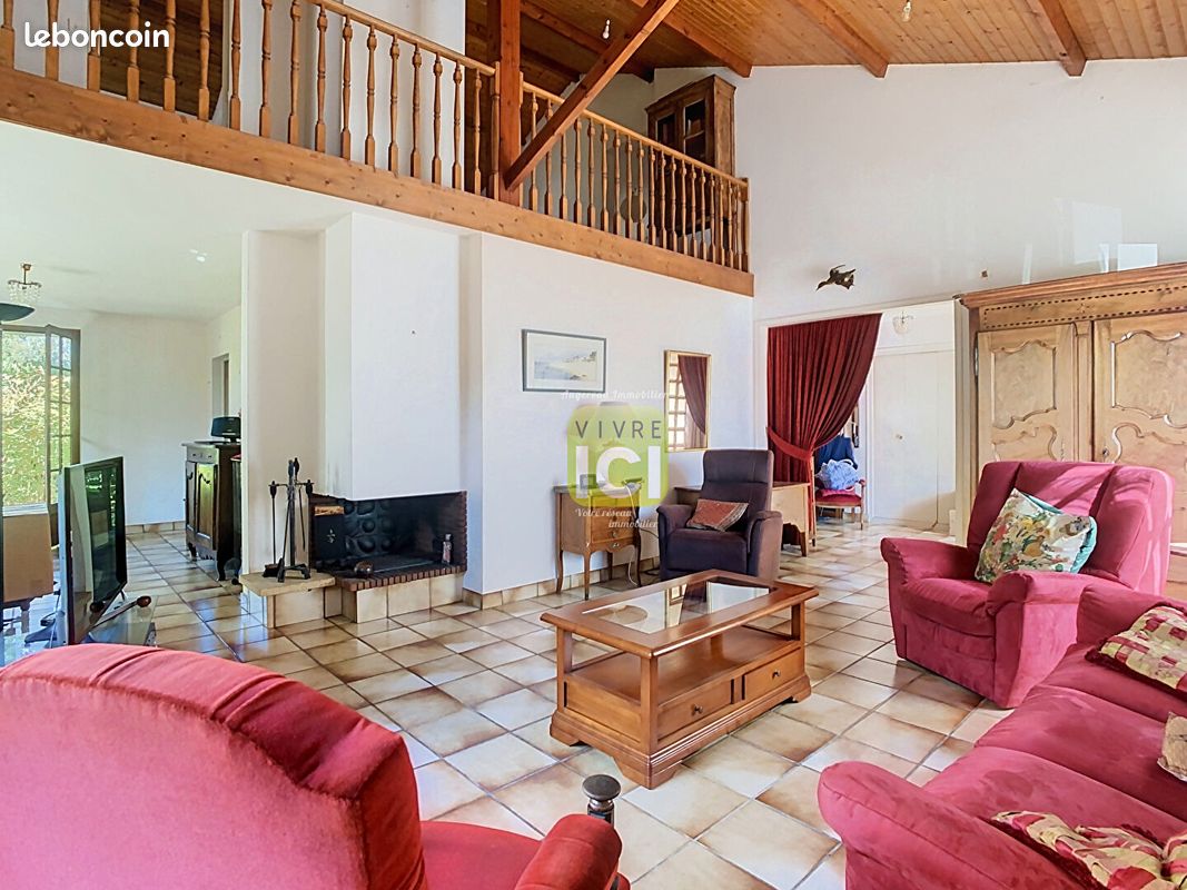 Maison 7 pièces 151 m² · à Cholet · 151 m² · 221 550 €
