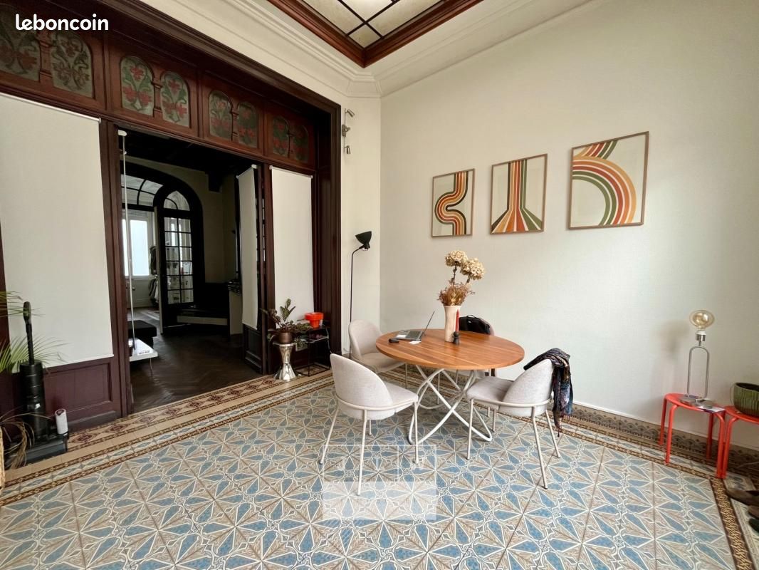 Immeuble 1 pièce 190 m² · à Lille · 190 m² · 546 000 €