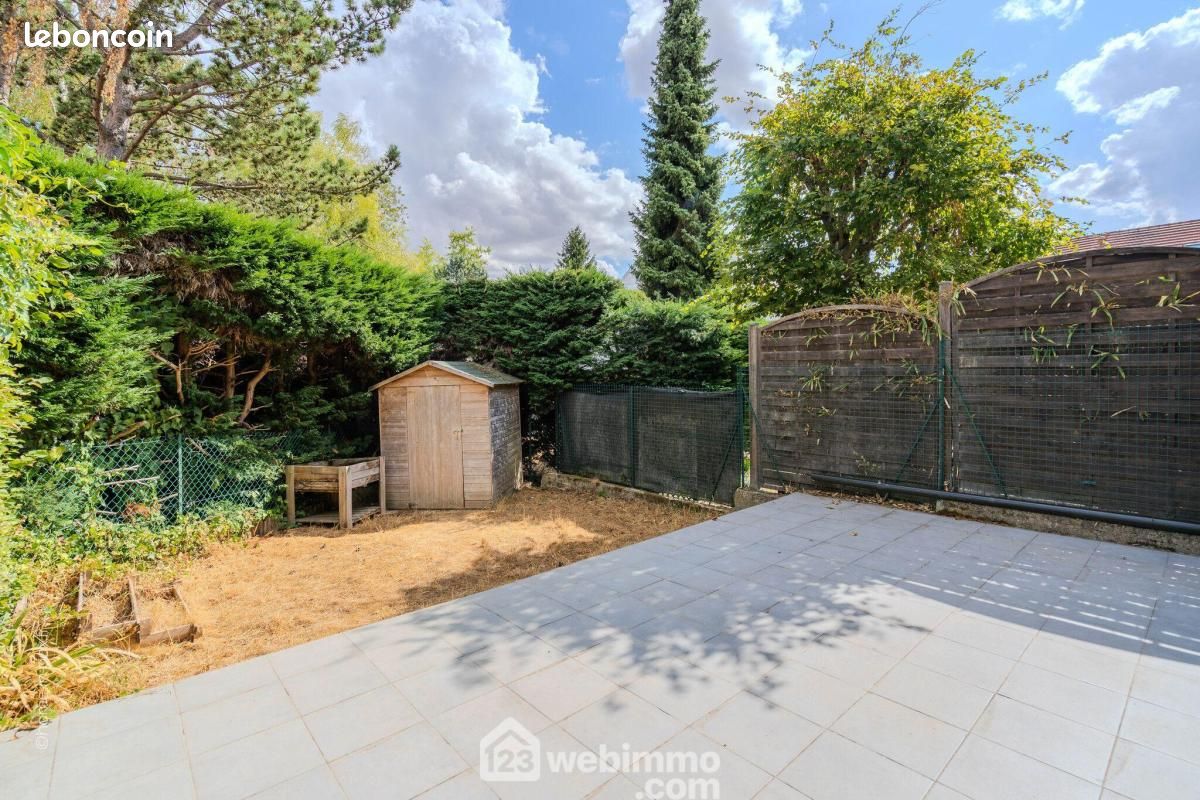 Appartement 2 pièces 47 m² · à Marolles-en-Brie · 47 m² · 184 000 €