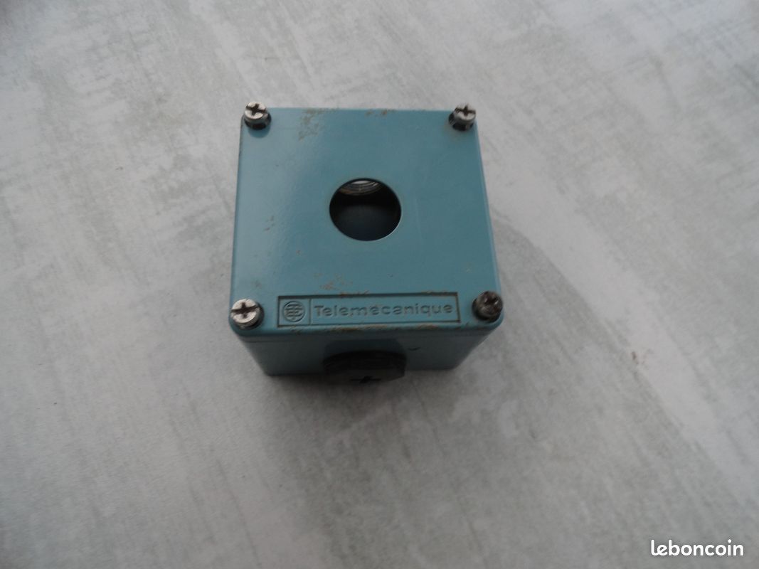 Boitier télémécanique pour bouton (image 1)