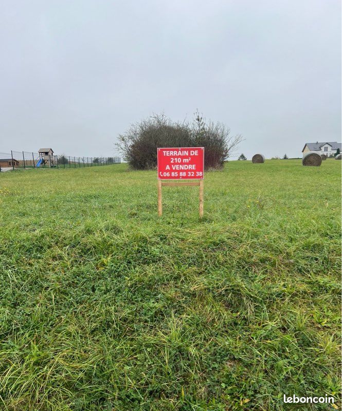 Terrain constructible · à Hambach · 81 000 €