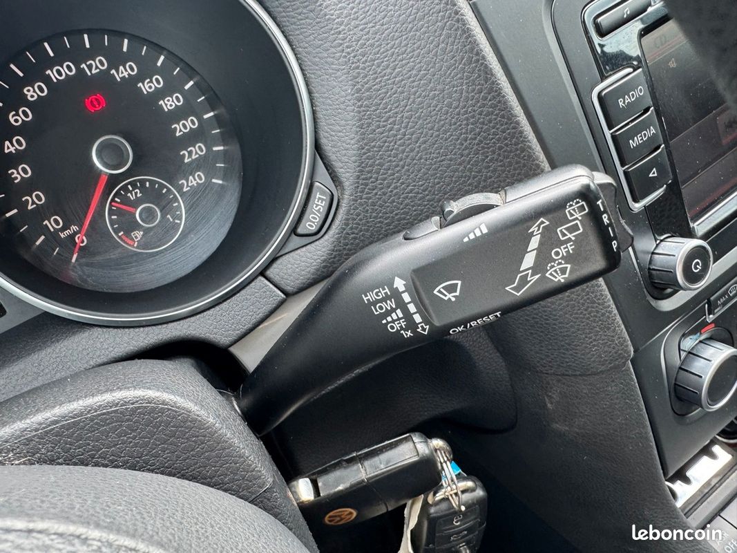 Volkswagen Golf VI 2.0 TDI 110 FAP CR CONFORTLINE 5P (image 22)