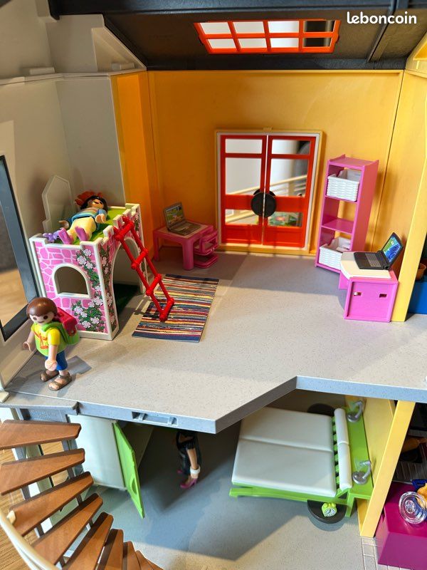 Maison playmobil City Life avec accessoires valeur neuf 305 (image 8)