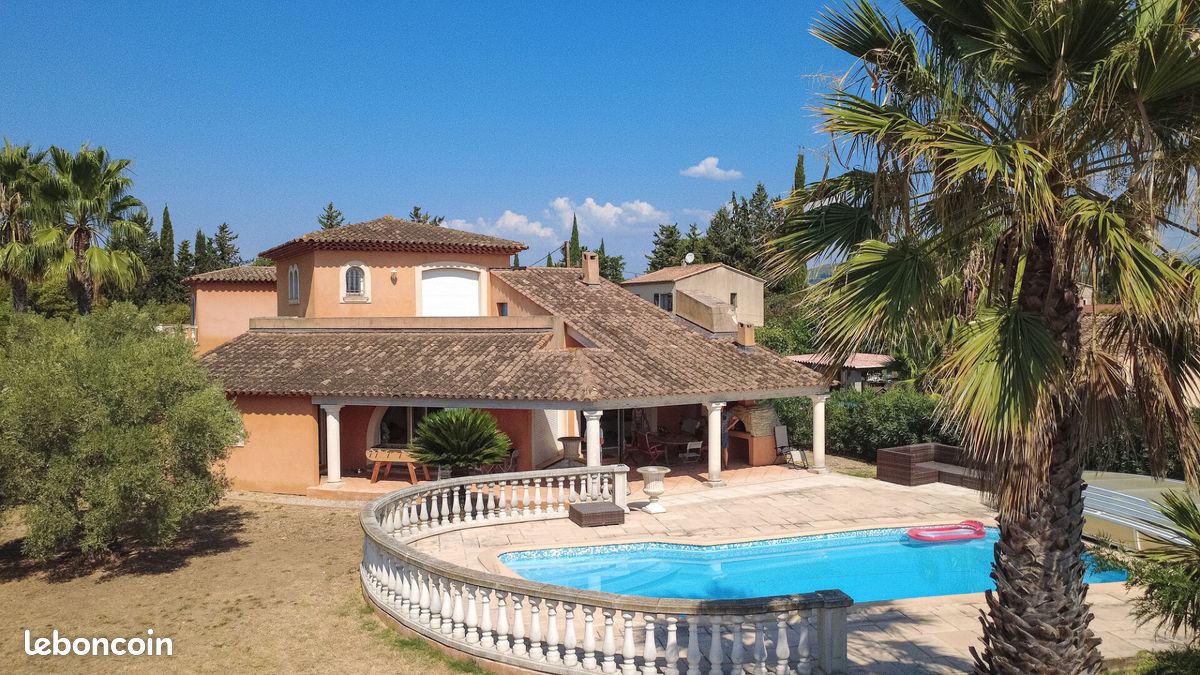 Maison 6 pièces 191 m² · à Le Muy · 191 m² · 575 000 €