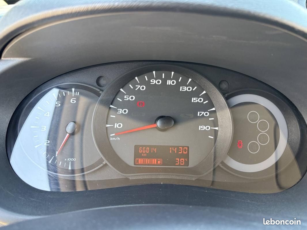 Renault Kangoo Express 1.5 DCI 75 eco2 Confort (image 12)