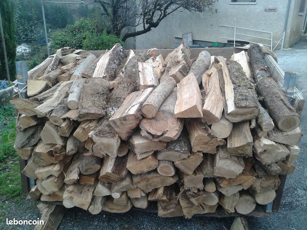 Bois de chauffage bien sec Bricolage — free download