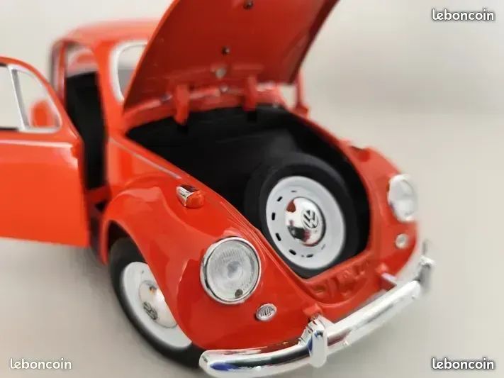 Miniature Solido Volkswagen Coccinelle Custom - Rouge - Échelle 1/18 - Réf 8306 - Comme Neuve