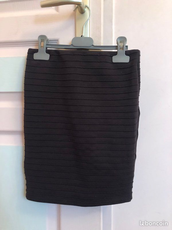 Vêtements, jupe (image 2)