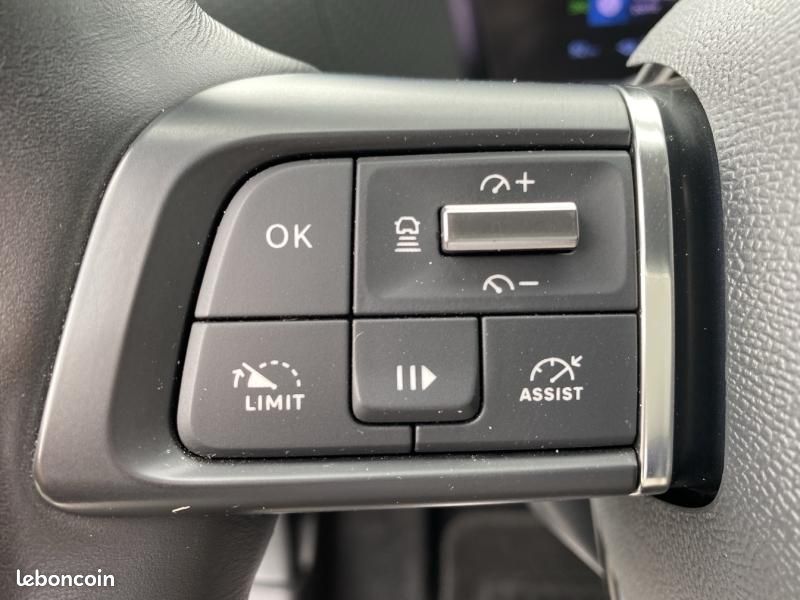 Citroen C4 Moteur électrique 136ch (100 kW) Feel Pack Automatique (image 11)