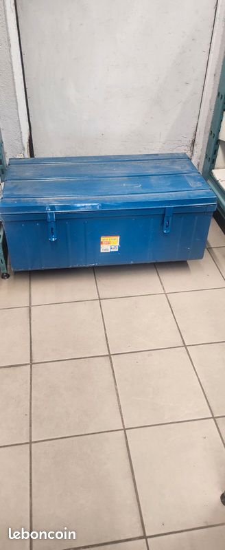 Cantine bleu (image 1)