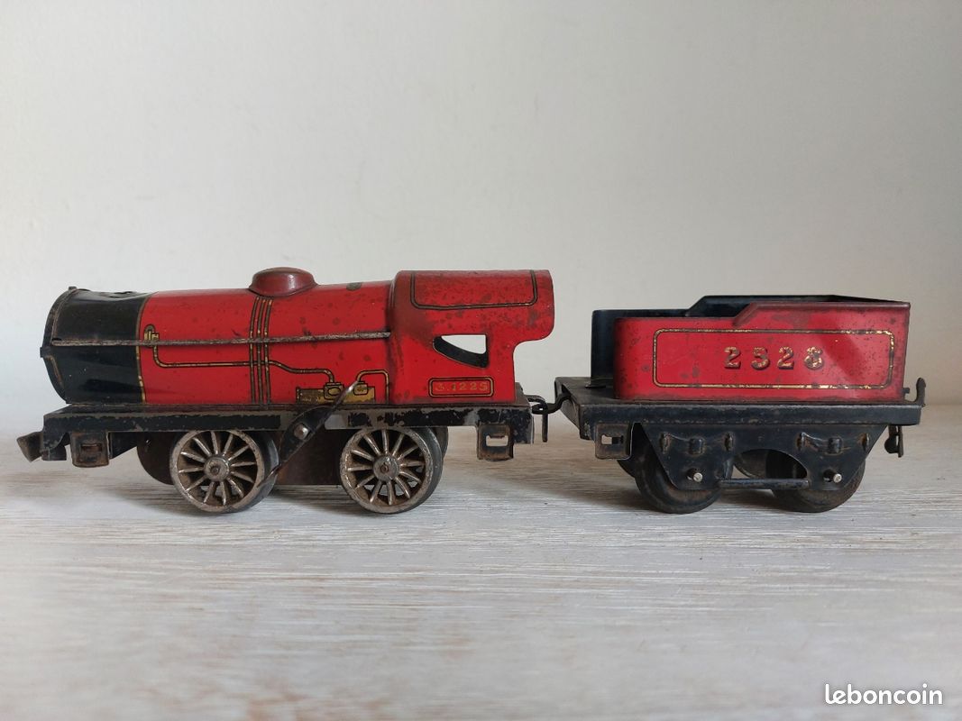 HORNBY COFFRET MÉCANIQUE complet M3 loco tender 2 wagons tombereaux EUR
