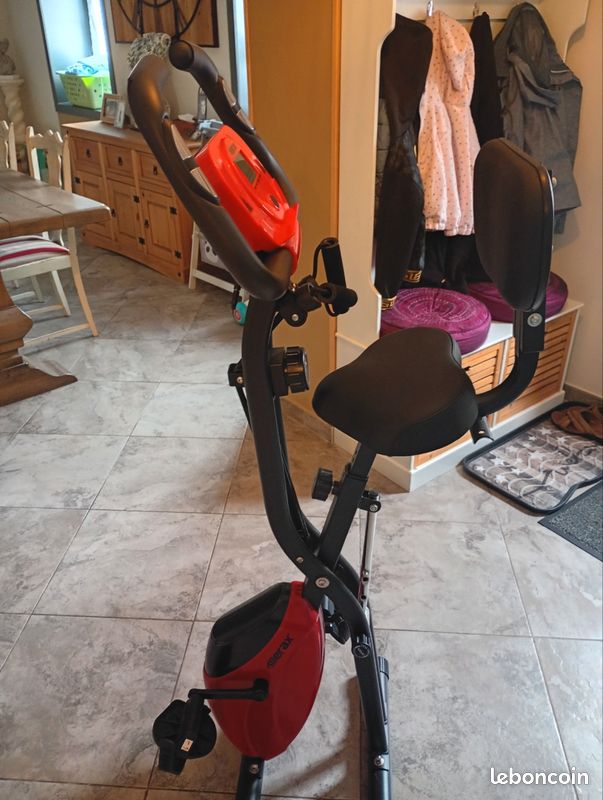 Vélo d'appartement (image 1)