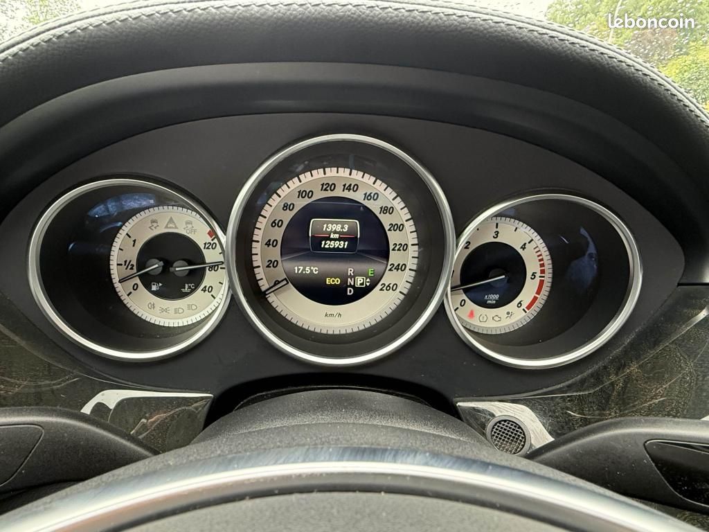 MERCEDES CLS 350 d - BVA 9G-Tronic Plus Sportline 4-Matic - BVA GPS + TOIT OUVRANT + CAMERA AR (image 21)