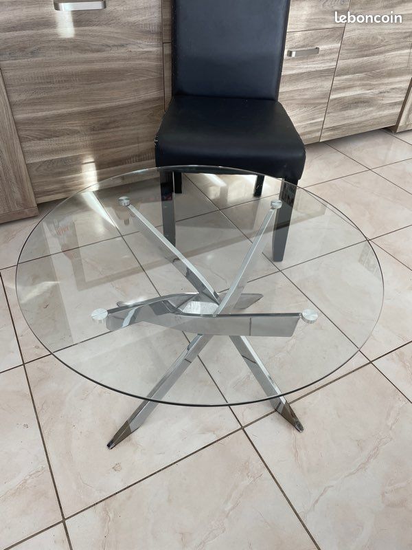 Table basse de salon en verre (image 1)