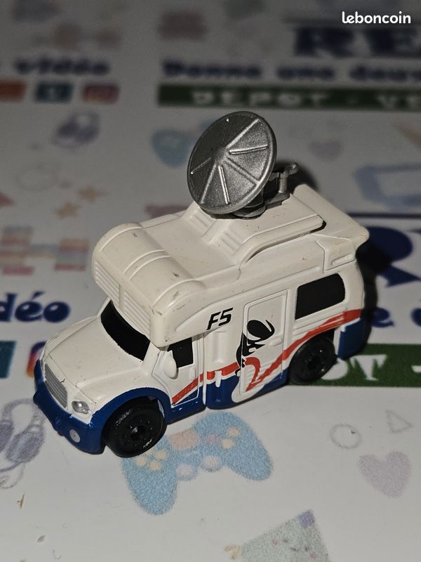 R12331 Voiture micro machines vintage (image 1)