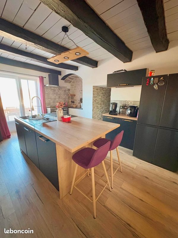 Maison 6 pièces 155 m² · à Étuz · 155 m² · 315 000 €