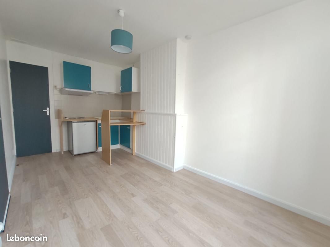 Appartement 1 pièce 14 m² · à Rochefort · 14 m² · 370 €