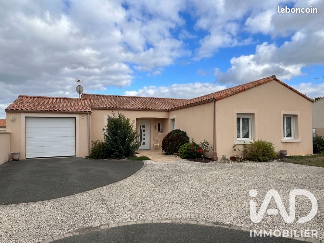 Maison 5 pièces 115 m² · à Fontenay-le-Comte · 115 m² · 229 000 €