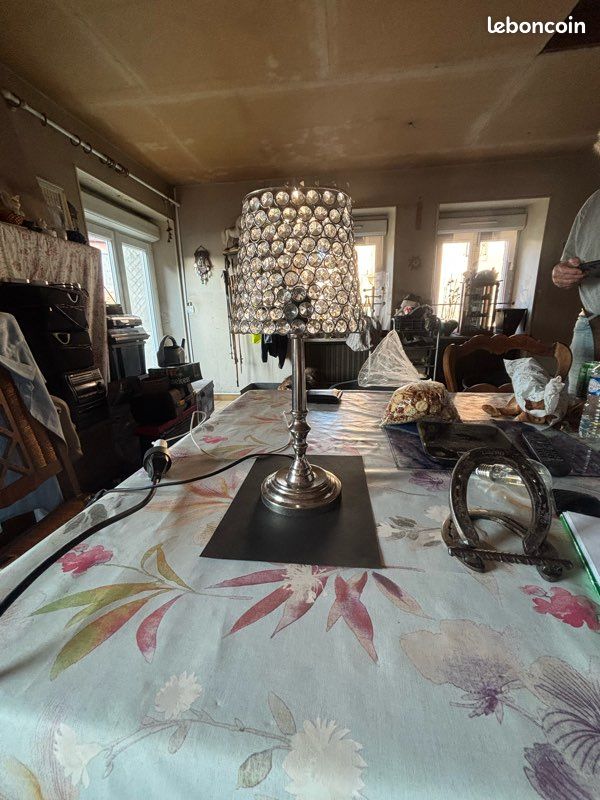 Superbe Lampe de Table Style Cristal – Illuminez votre Intérieur avec Élégance (image 1)