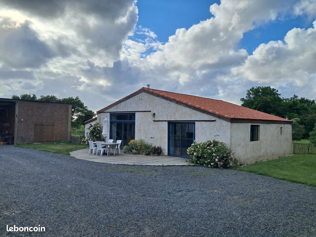 Maison 5 pièces 145 m² · à La Chapelle-Hermier · 145 m² · 332 000 €