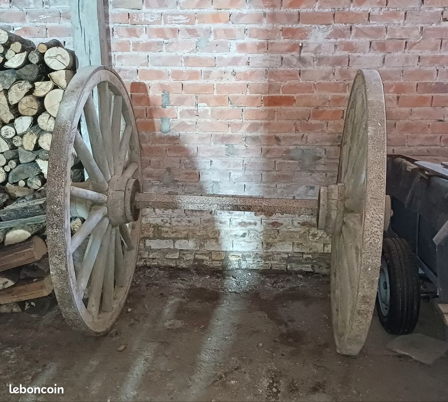Essieu, roues en bois cerclées métal (image 3)