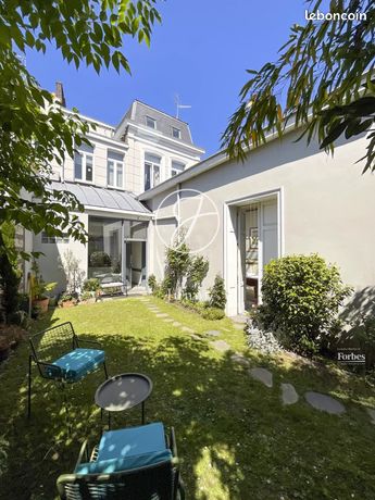 Maison 10 pièces 270 m² — 11