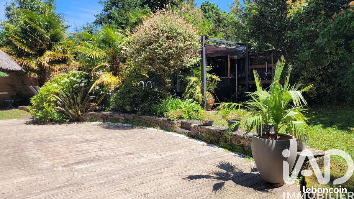 Maison 9 pièces 180 m² · à Carquefou · 180 m² · 550 000 €