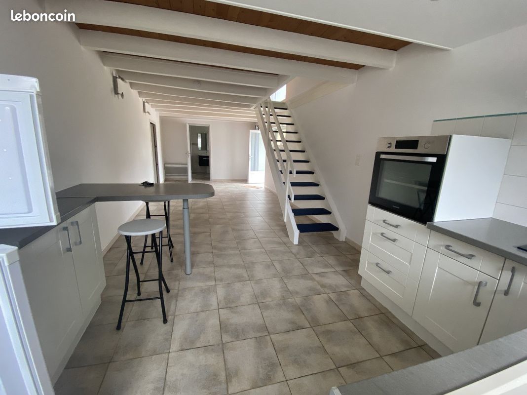 Maison 2 pièces 79 m² · à Mosnac-Saint-Simeux · 79 m² · 500 €/mois
