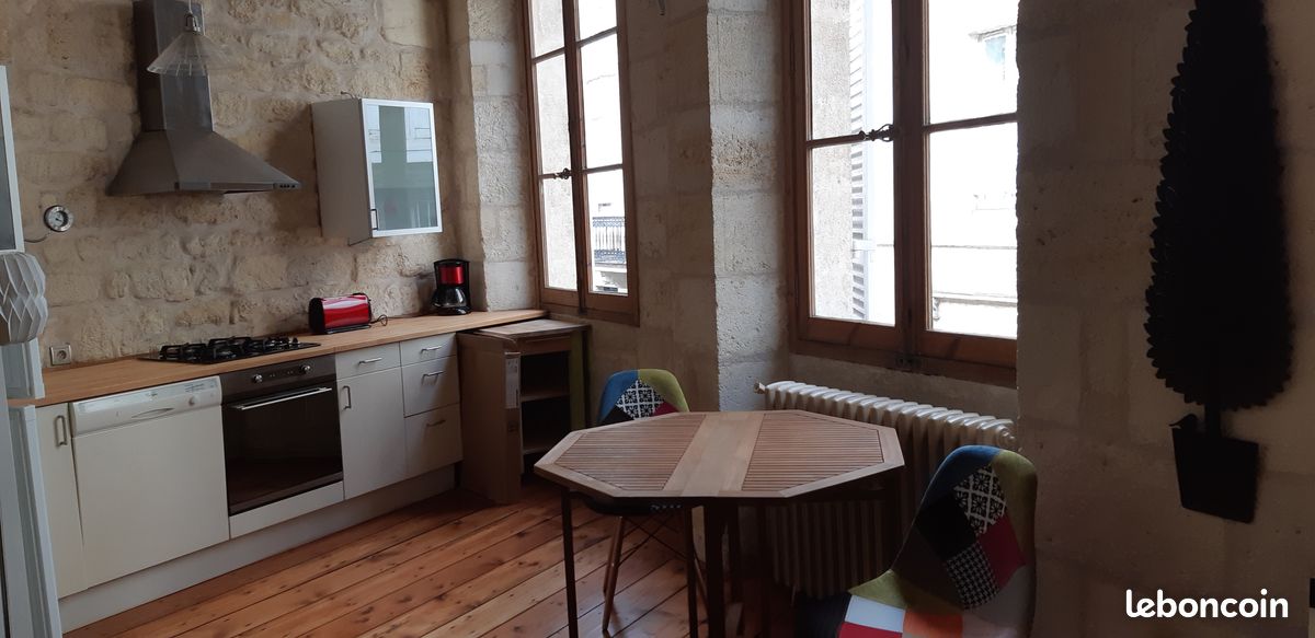Appartement 2 pièces 50 m² · à Bordeaux · 50 m² · 1 050 €/mois