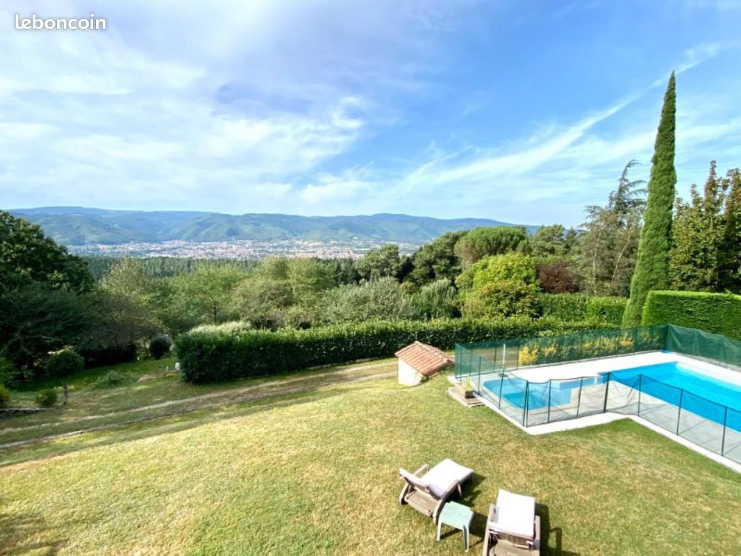Maison 9 pièces 208 m² · à Pont-de-Larn · 208 m² · 350 000 €