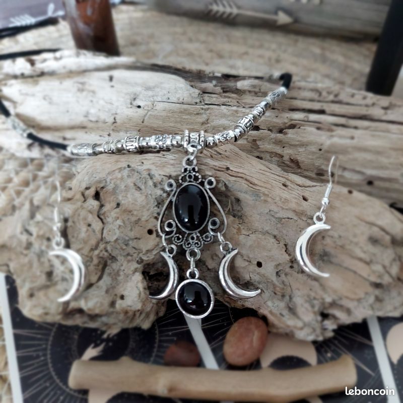 Parure boho mystique, triple lune obsidienne, sautoir noir multiperles (image 9)