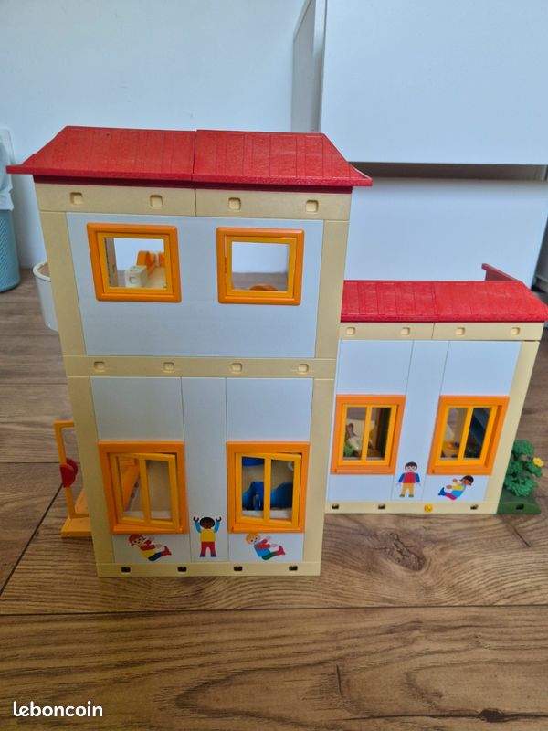 École playmobil (image 3)