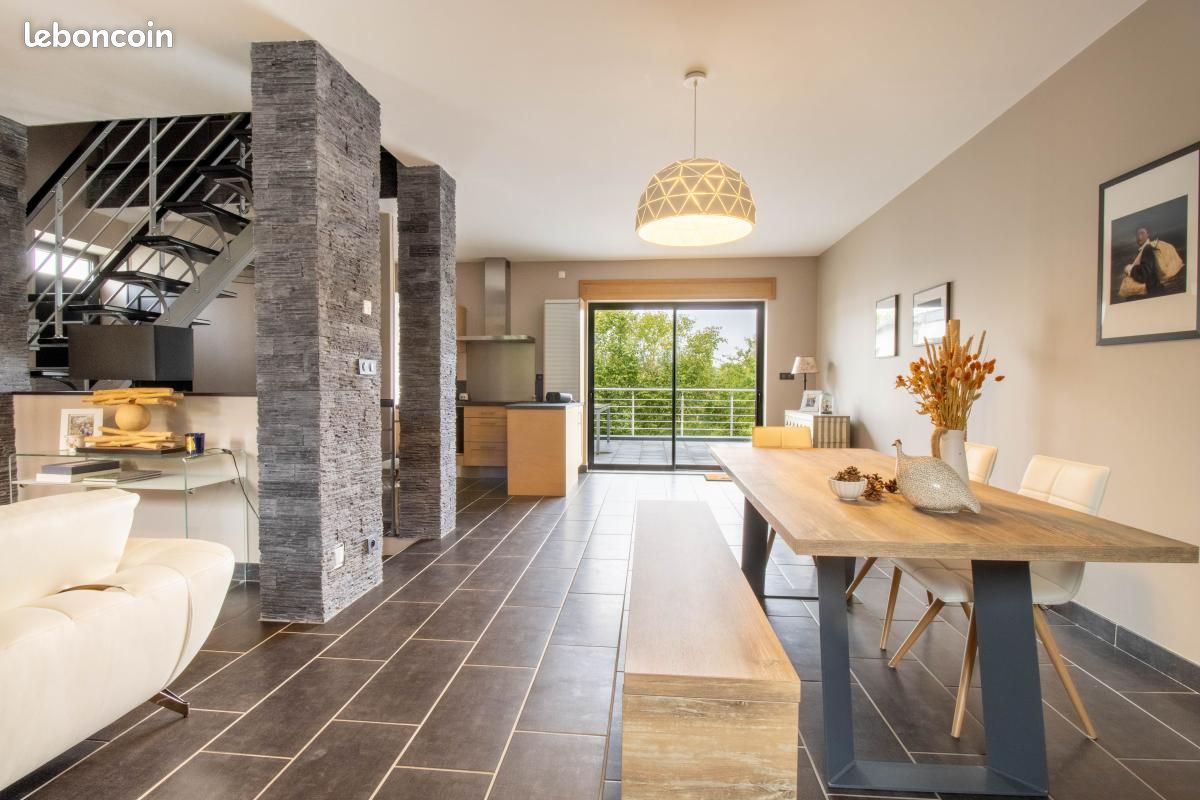 Maison 5 pièces 200 m² · à Agincourt · 200 m² · 477 000 €