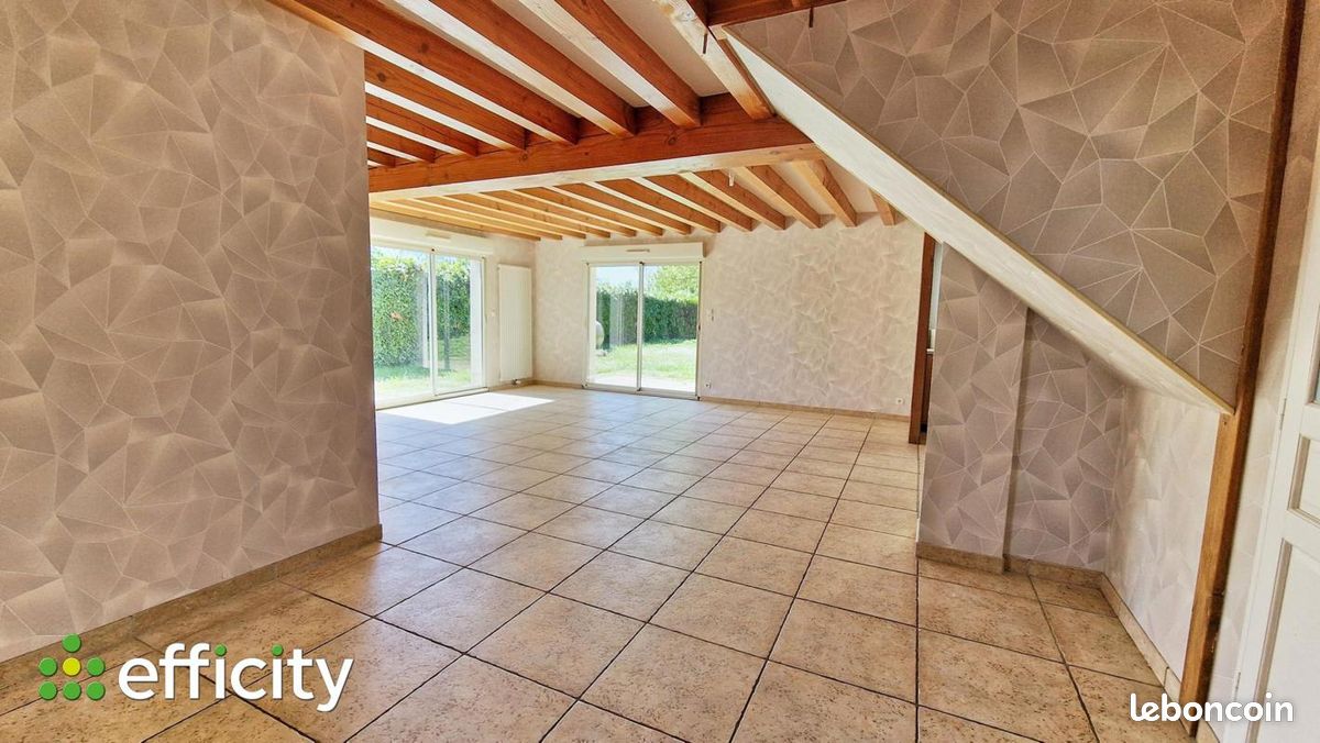Maison 5 pièces 142 m² · à Loire-Authion · 142 m² · 319 000 €