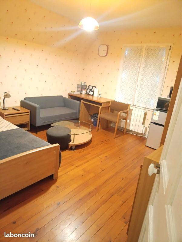 Appartement 1 pièce 15 m² · à Mantes-la-Ville · 15 m² · 500 €/mois