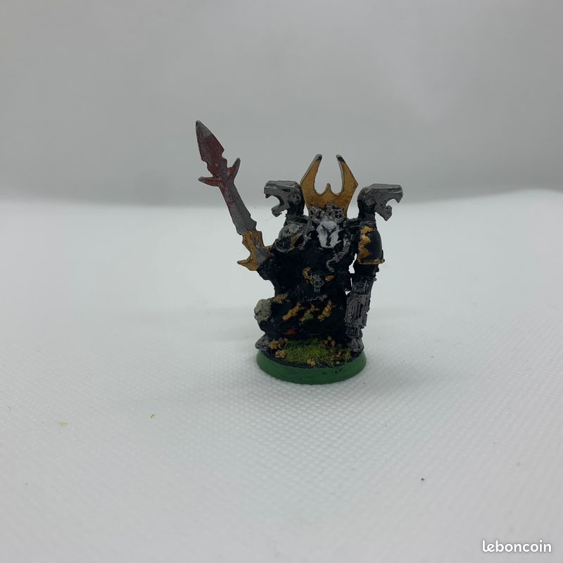 Warhammer 40K Sorcier du Chaos (vintage métal) (image 1)