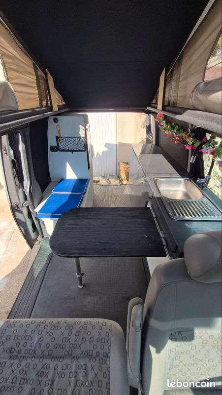VOLKSWAGEN TRANSPORTER T5 2.5 TDI 130ch – Aménagé & Autonome (Toit Relevable) (image 2)