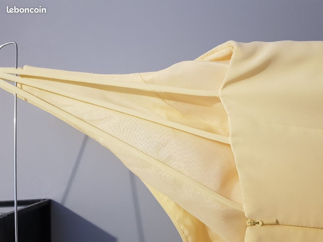 Robe de cocktail jaune poussin (image 4)